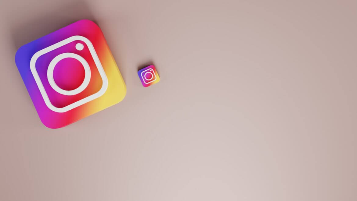 Should You Use Custom Fonts On Your Instagram Profile