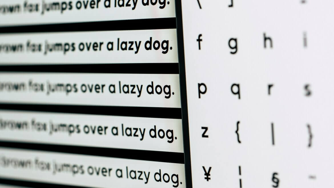 How to mix more than two fonts without creating visual chaos